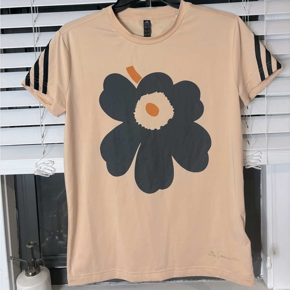 GIRLS MARIMEKKO PRIMEGREEN AEROREADY TRAINING LOOSE 3-STRIPES FLORAL GRAPHIC TEE